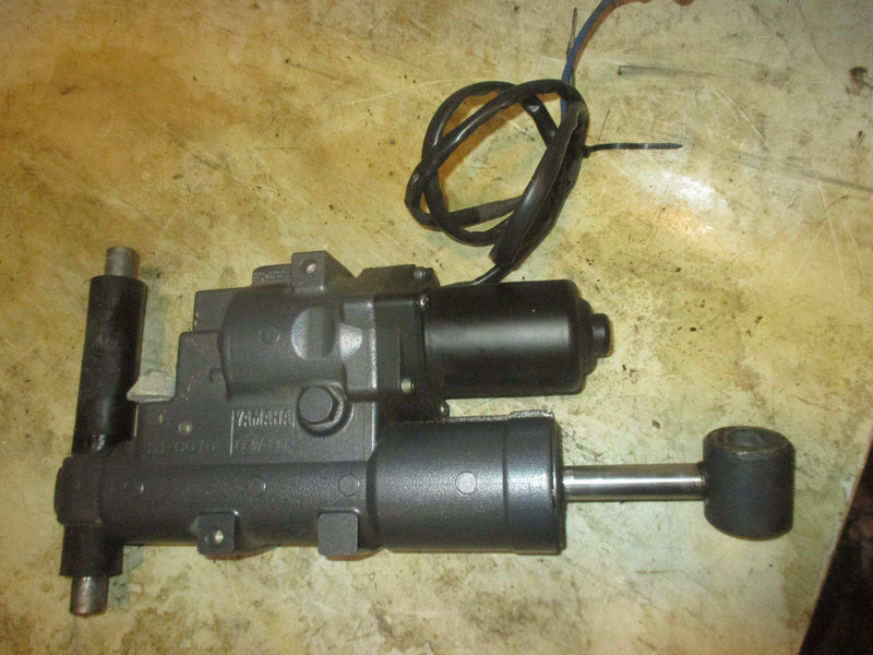 Yamaha 60hp 4 stroke outboard Tilt Trim Unit (69W-00/69W-43800-00-8D)