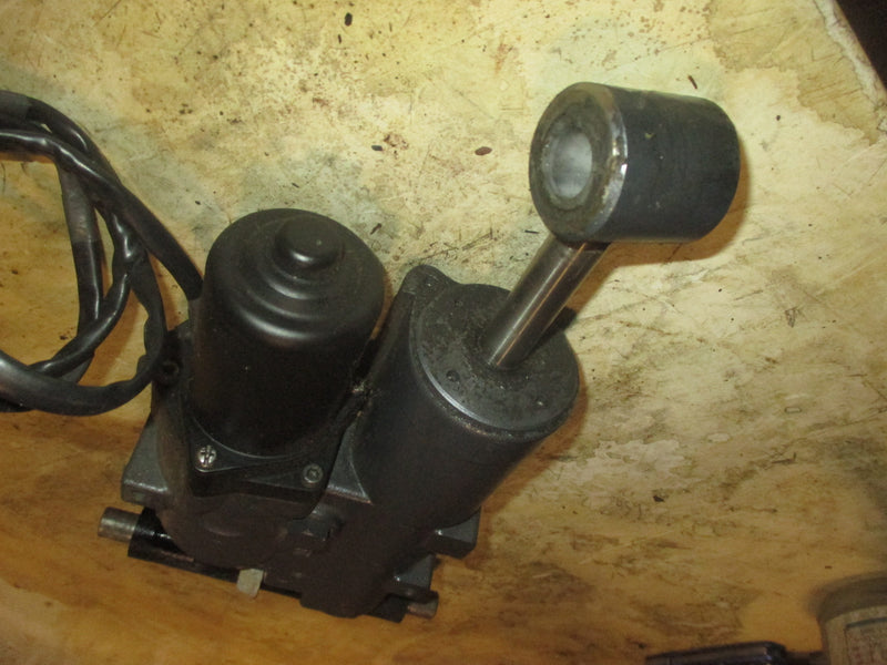 Yamaha 60hp 4 stroke outboard Tilt Trim Unit (69W-00/69W-43800-00-8D)