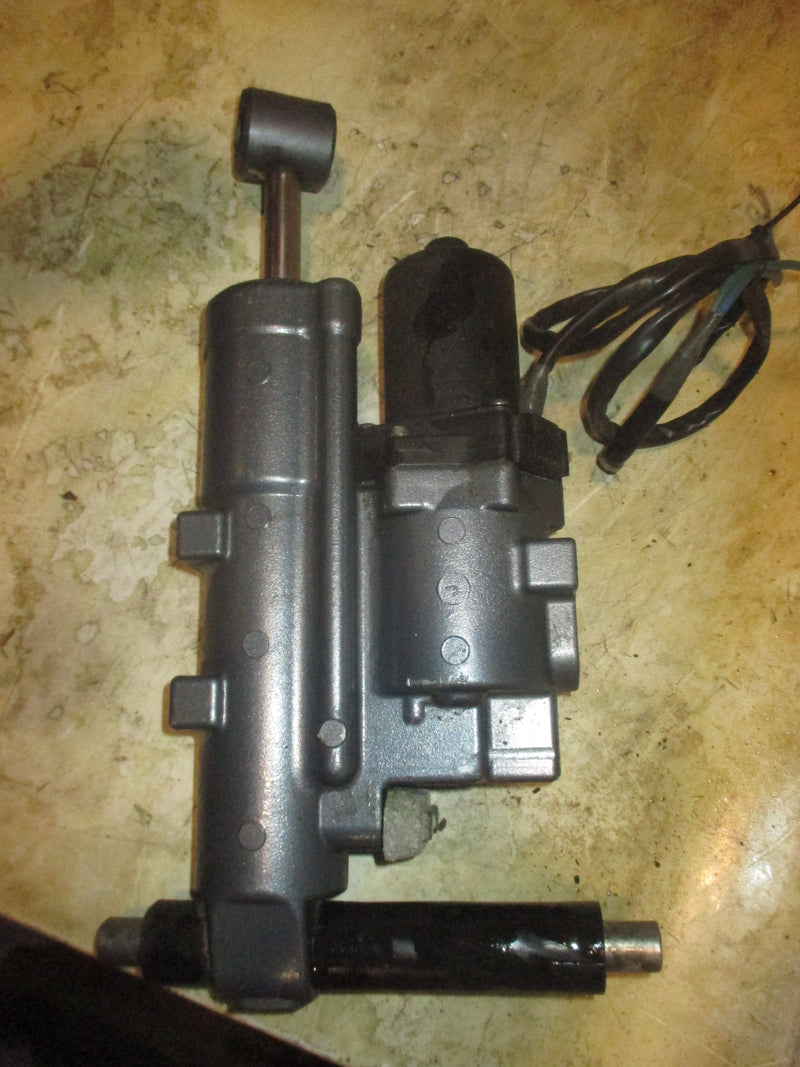 Yamaha 60hp 4 stroke outboard Tilt Trim Unit (69W-00/69W-43800-00-8D)