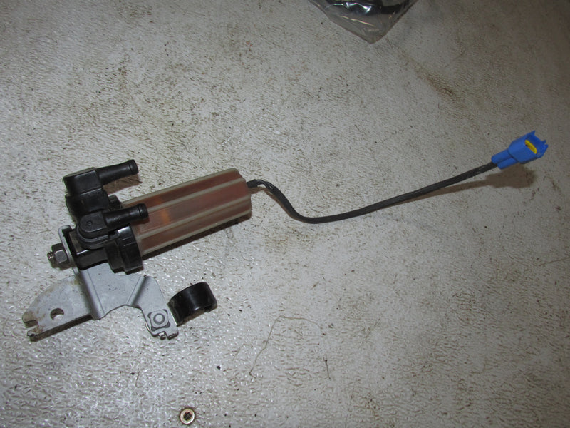 Yamaha 90hp 4 Stroke Outboard Fuel Filter and Sensor (6D8-13161-00)