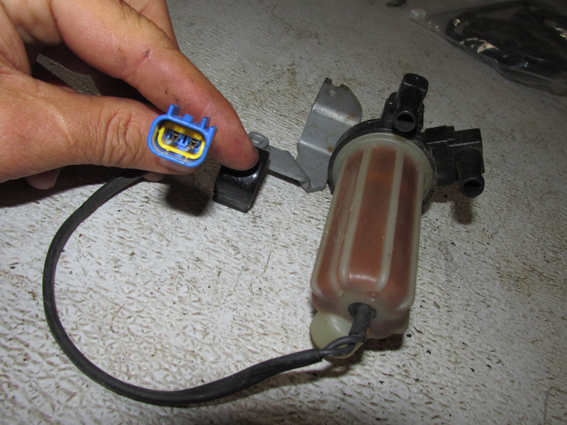 Yamaha 90hp 4 Stroke Outboard Fuel Filter and Sensor (6D8-13161-00)