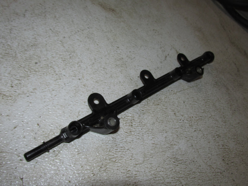 Yamaha 90hp 4 Stroke Outboard Fuel Rail (6D8-13161-00)