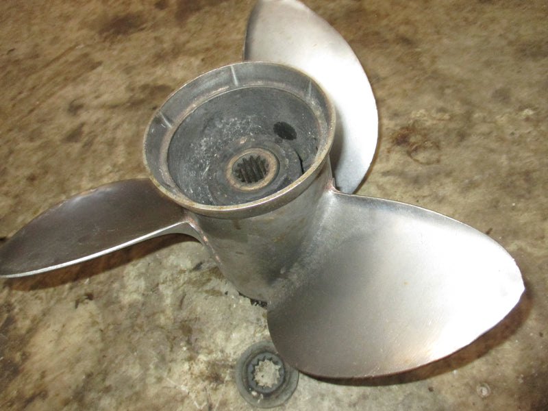 Evinrude 70hp 2 stroke outboard ss propellor (389948)