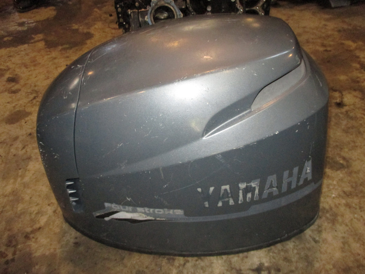 Yamaha 115hp 4 stroke outboard top cowling