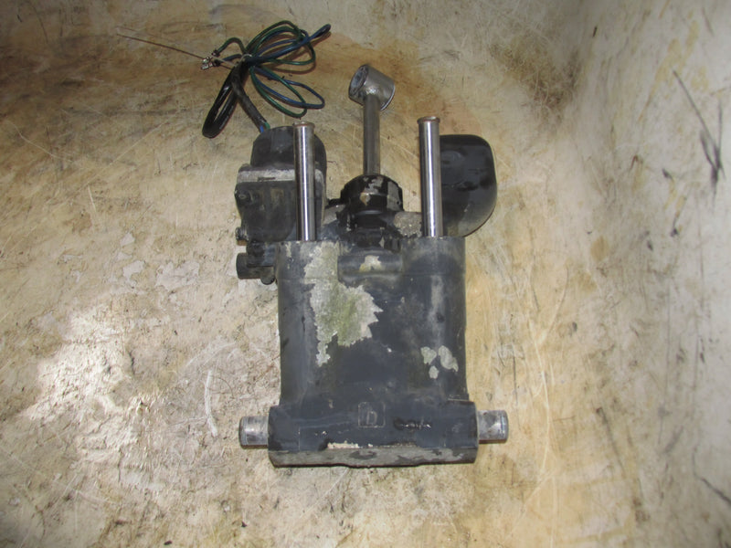 Johnson 90hp 2 stroke Outboard Tilt trim unit