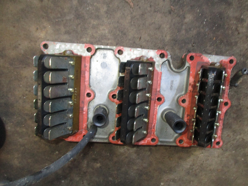 Evinrude ETEC 90hp outboard intake manifold and reeds (5005282)