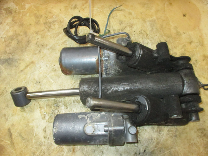 Yamaha 250hp 4 stroke outboard tilt trim unit