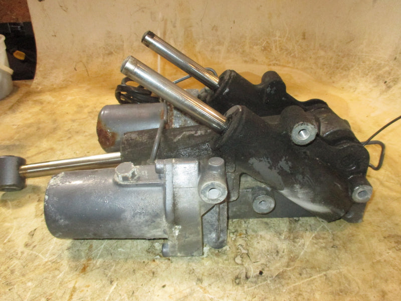 Yamaha 250hp 4 stroke outboard tilt trim unit