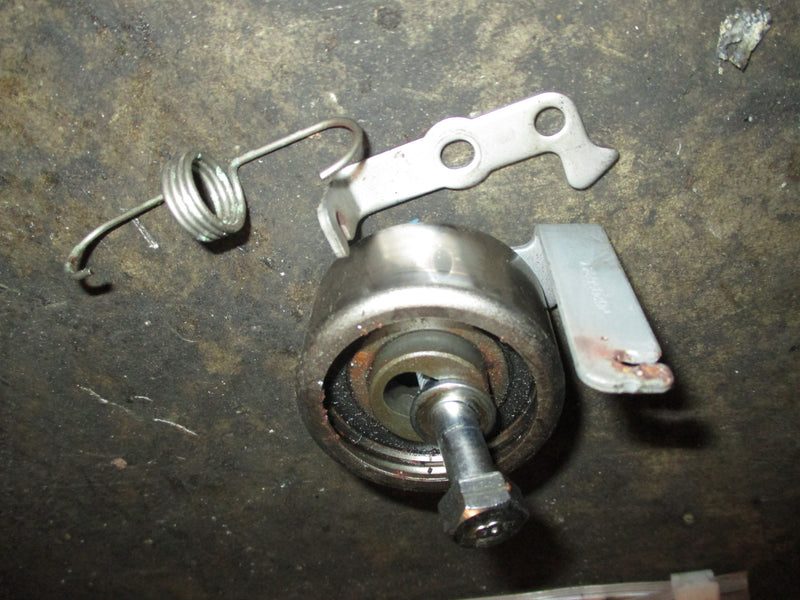 Yamaha 200hp 4 stroke 4 Cylinder outboard belt tensioner (6DA-11590-00)