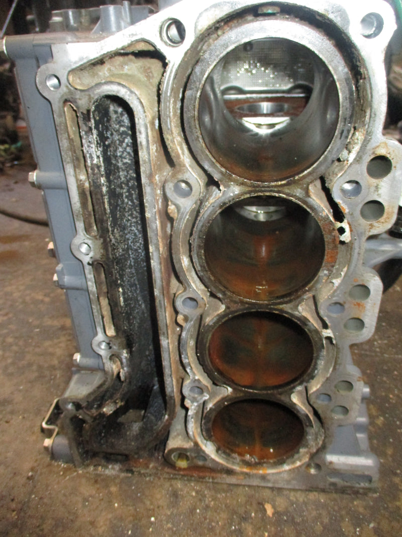 Suzuki DF90A 4 stroke outboard crankcase block *Read description*