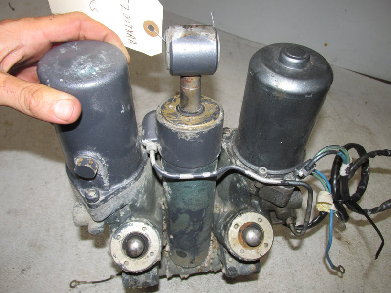 Yamaha 3.3L 200hp 4 Stroke Outboard Tilt Trim Unit