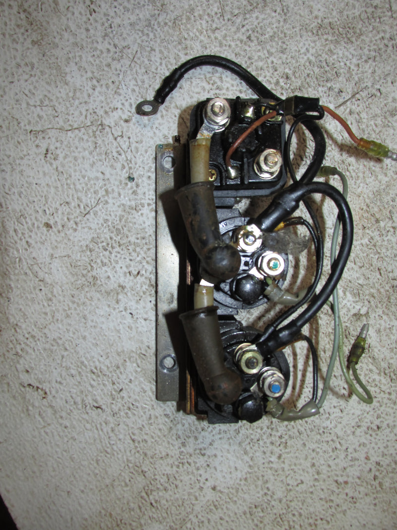 Yamaha 150hp 2 Stroke Outboard Tilt Trim Relay Set (6E5-81950-00/6E5-8195A-00)