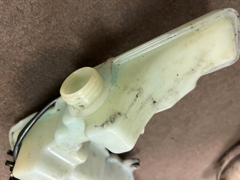 Evinrude ETEC 40hp outboard oil tank and pump (5007951)