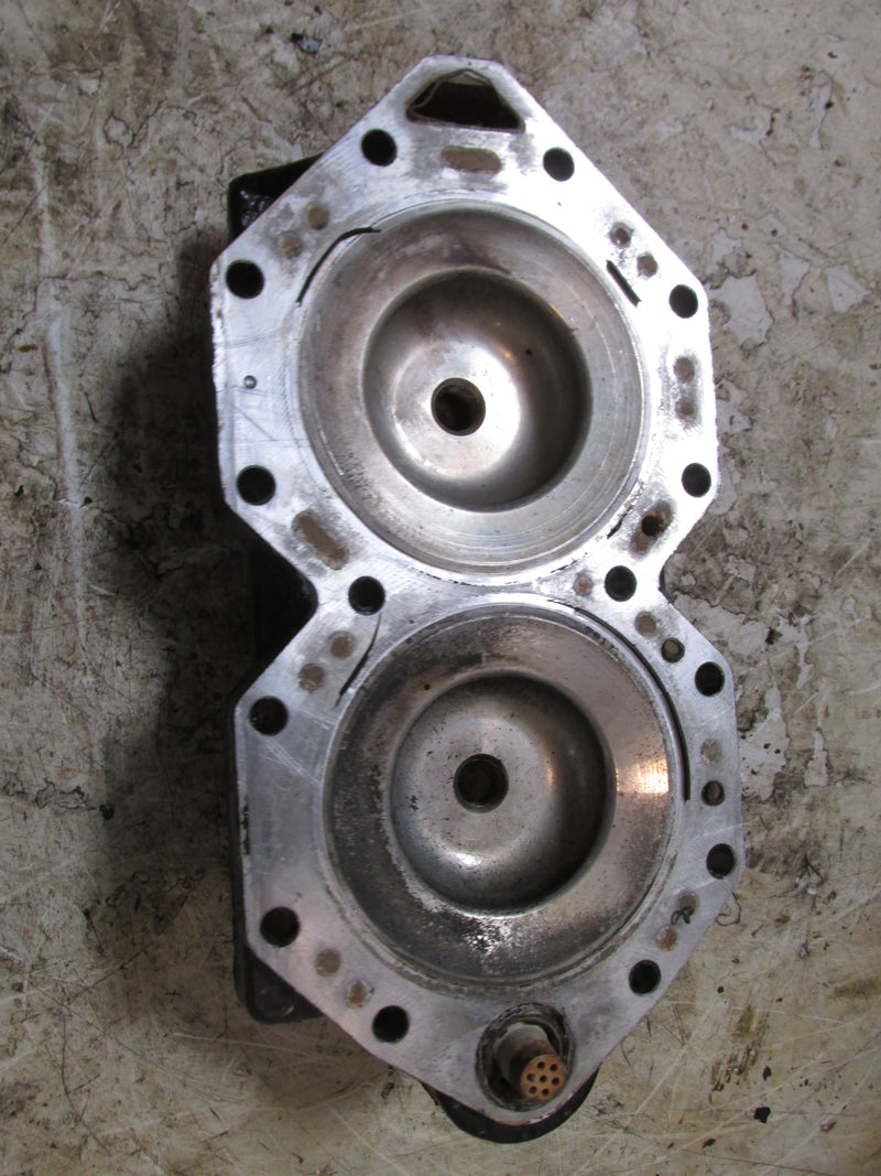 Johnson 90hp 2 stroke Outboard Cylinder Head set