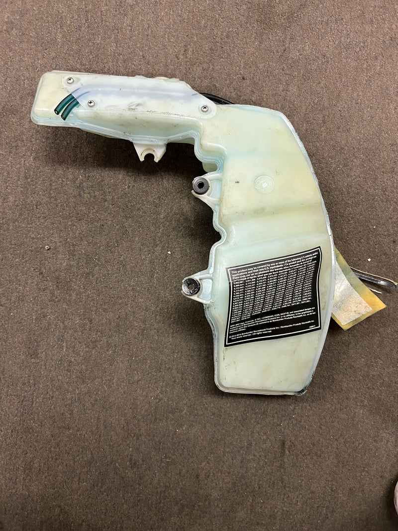 Evinrude ETEC 40hp outboard oil tank and pump (5007951)