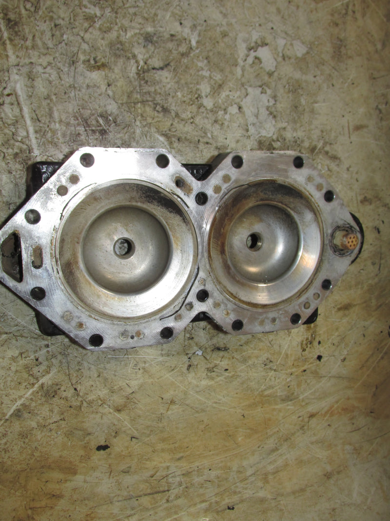 Johnson 90hp 2 stroke Outboard Cylinder Head set