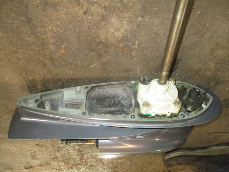 Yamaha 115hp 2 stroke outboard 25" shaft lower unit