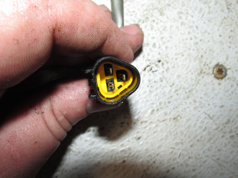 Yamaha 150hp 2 Stroke Outboard Tilt Trim Switch (6R3-82563-00-00)