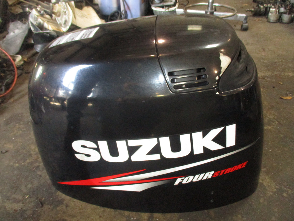 Suzuki DF115 outboard top cowling