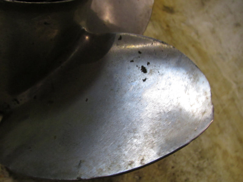 Yamaha 150-200hp Outboard 4 Blade Stainless Propeller 17 Pitch