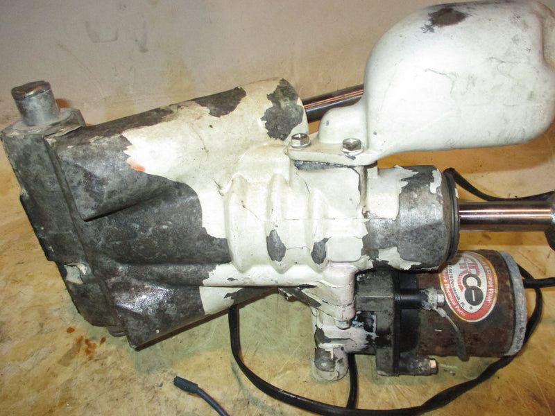 Evinrude 150hp 60 degree 2 stroke outboard tilt trim unit