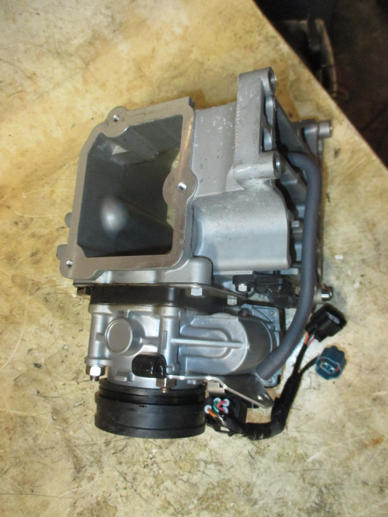 Yamaha 3.3L 250hp 4 stroke outboard throttle body/mixing body (6P2-13711-00)
