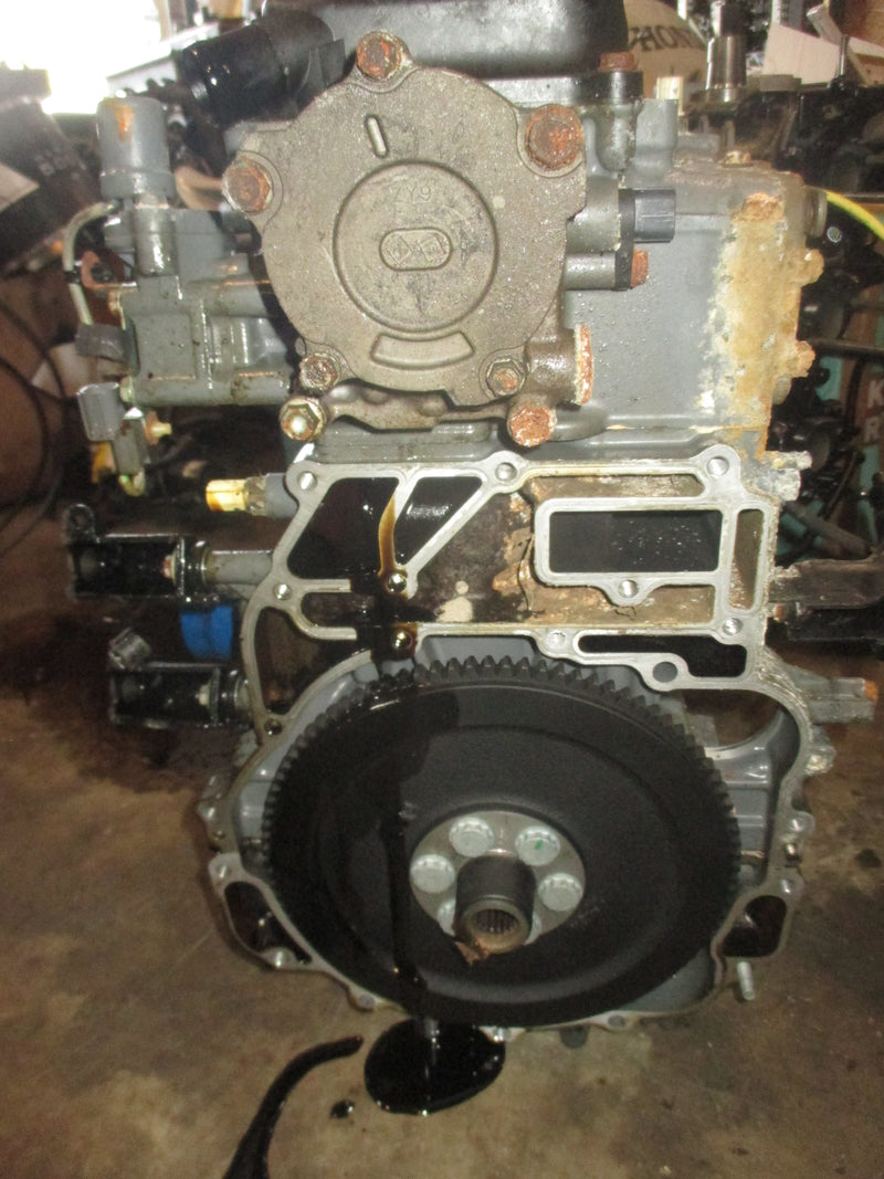 Honda BF90D 90hp 4 stroke outboard Crankcase Powerhead