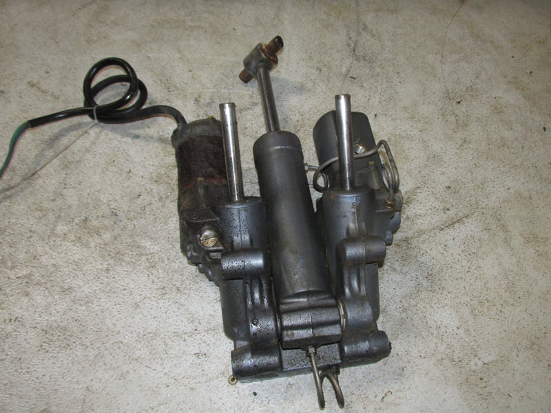 Yamaha 130hp 2 Stroke Outboard Tilt Trim Unit (6G5-43800-02-EK) (Parts)