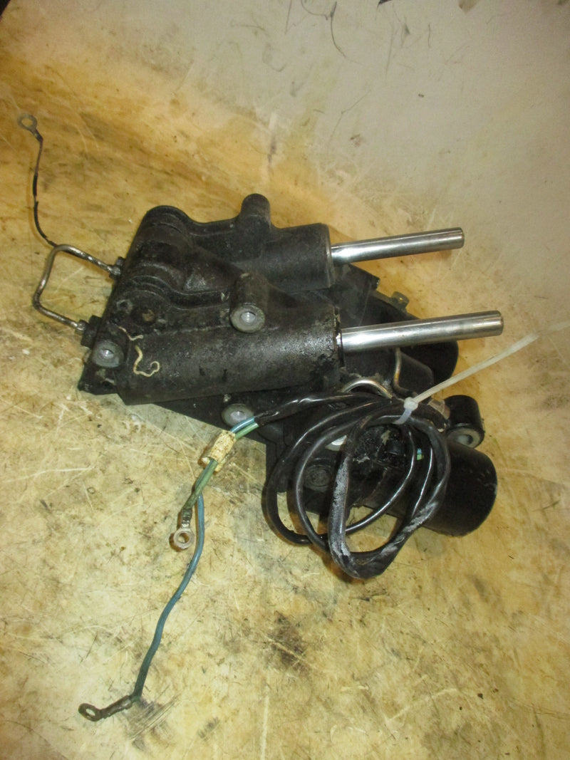 Yamaha/Mercury 225hp 4 Stroke outboard Tilt Trim Unit