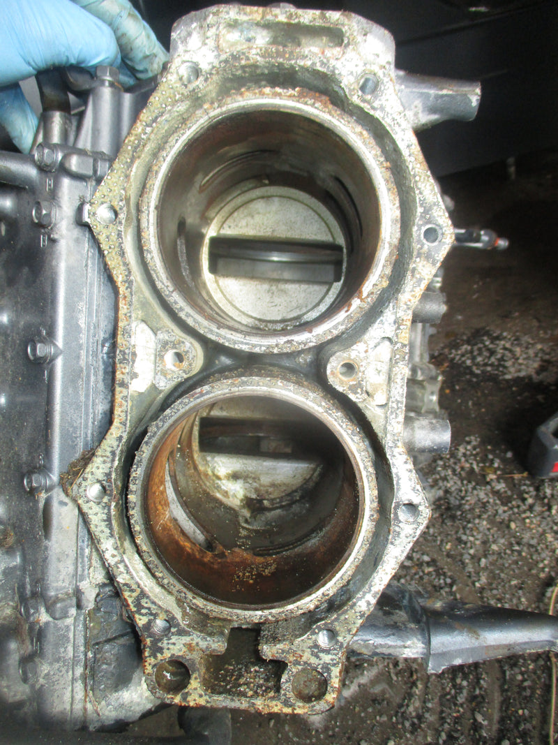Yamaha 115hp 2 stroke outboard Crankcase block