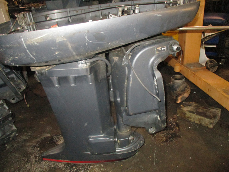 Yamaha 115hp 2 stroke outboard 25" shaft mid section
