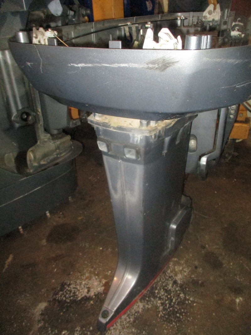 Yamaha 115hp 2 stroke outboard 25" shaft mid section