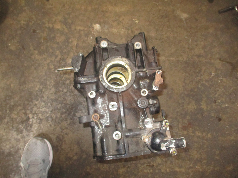Suzuki DF70 outboard crankcase block