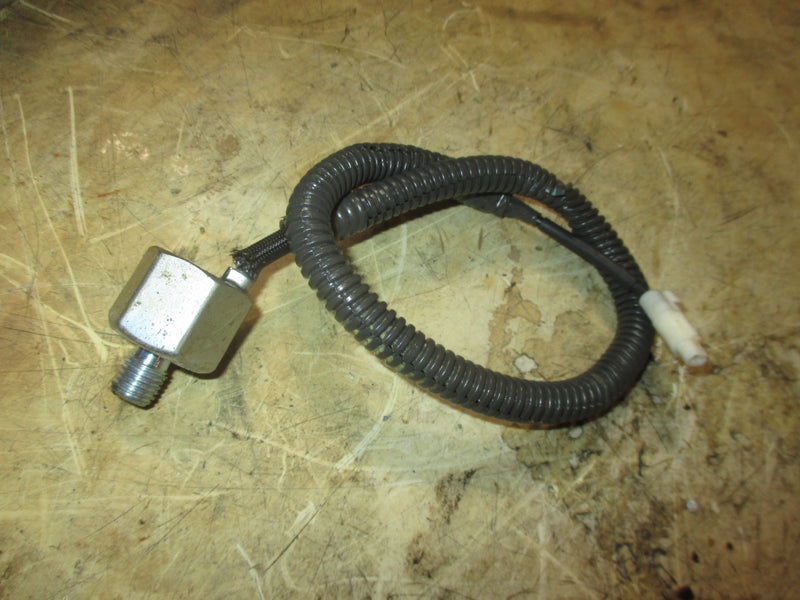 Yamaha 3.3L 250hp 4 stroke outboard knock sensor (6P2-85790-00)