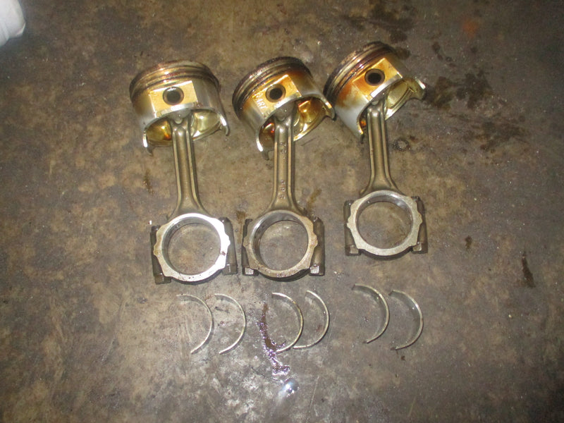 Suzuki DF70 outboard piston and rod set of 3 (12111-99E01)