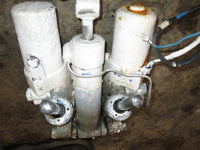 Load image into Gallery viewer, Yamaha 250hp 4 stroke outboard tilt trim unit
