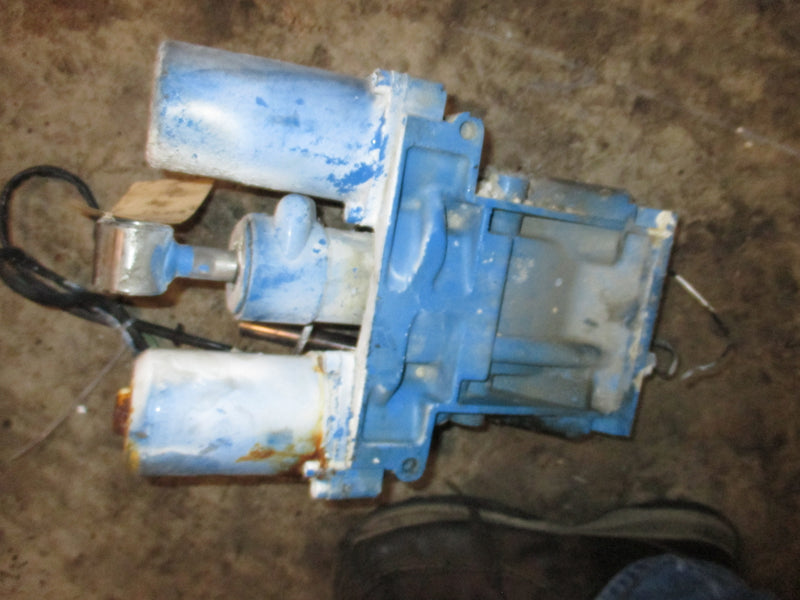 Yamaha 250hp 4 stroke outboard tilt trim unit