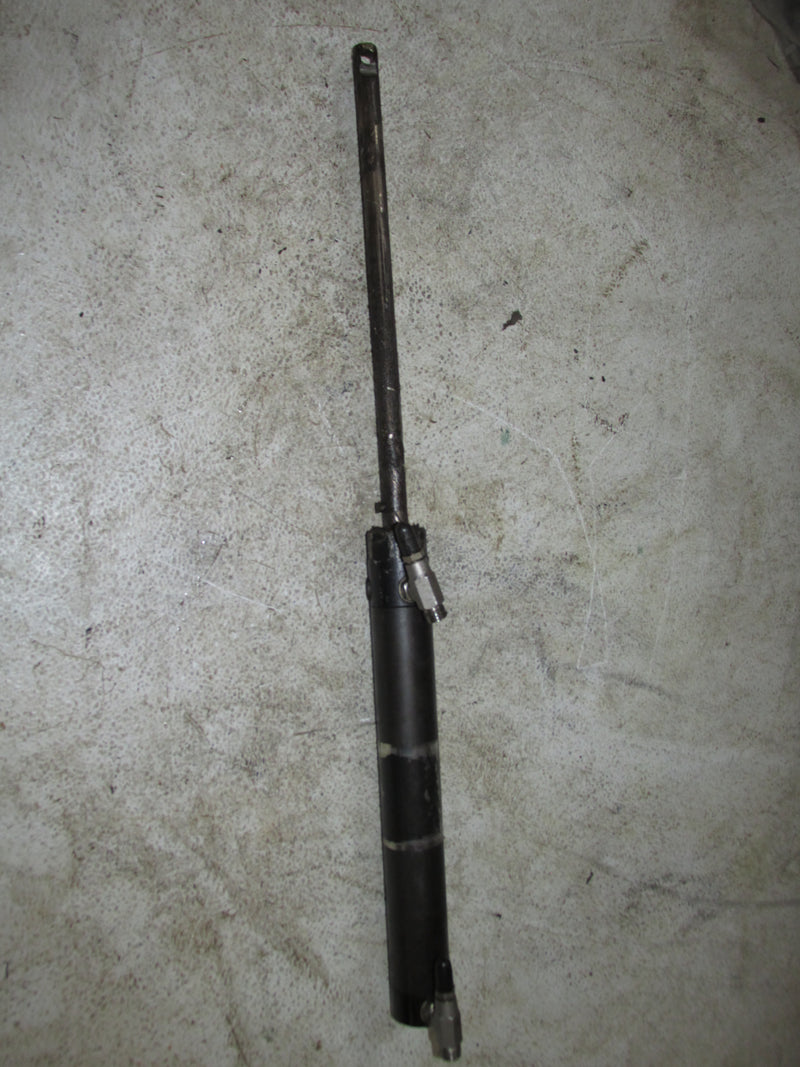 Yamaha 130hp 2 Stroke Outboard Seastar Hydraulic Steering Cylinder