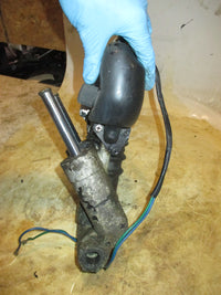 Load image into Gallery viewer, Evinrude 175hp ocean pro 2 stroke outboard tilt trim unit
