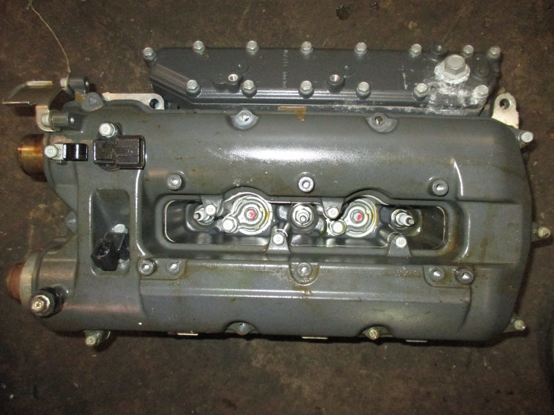 Yamaha 250hp 4 stroke outboard port cylinder head