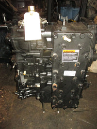 Load image into Gallery viewer, Mercury 90hp 2 Stroke 3 Cylinder outboard Crankcase Powerhead
