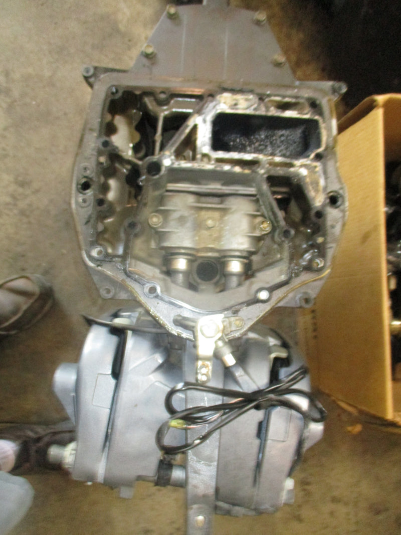 Yamaha 150hp 4 stroke outboard  25" mid section READ DESCRIPTION