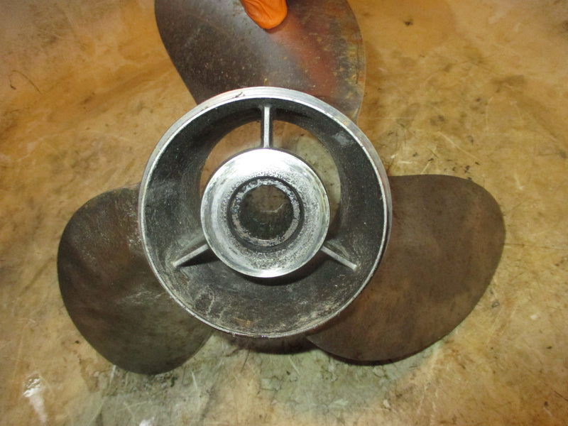 Yamaha 200-300hp 4 stroke outboard salt water series 2 counter propellor