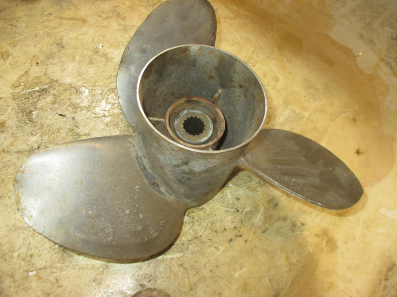 Yamaha 200-300hp 4 stroke outboard counter rotation propellor (14 1/2x19-TL)