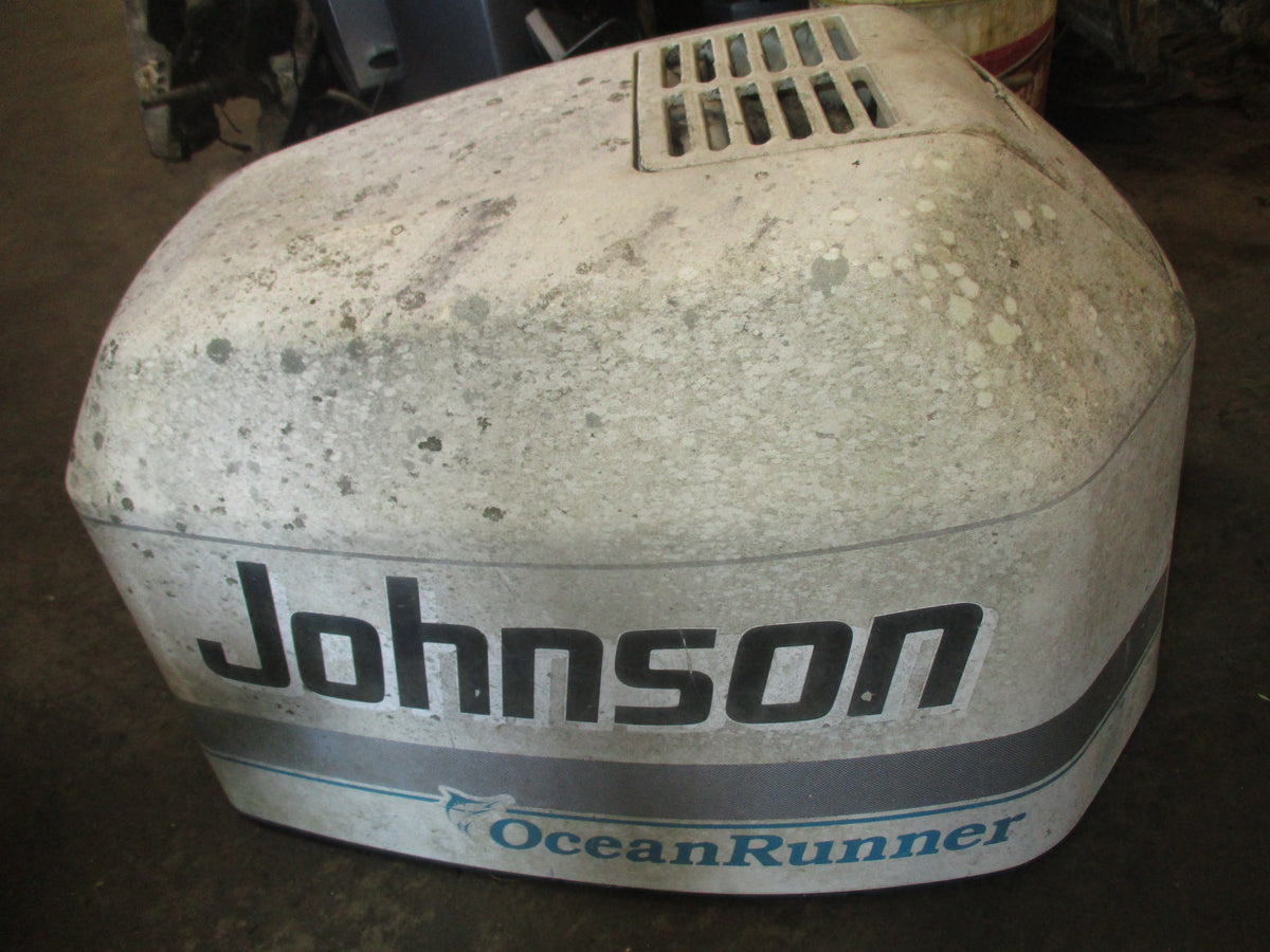 Johnson 225hp Ocean runner 2 stroke outboard top cowling