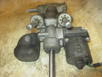 Load image into Gallery viewer, Honda BF90D 90hp 4 stroke outboard Tilt Trim Unit Showa Style (56000-ZYA-033)
