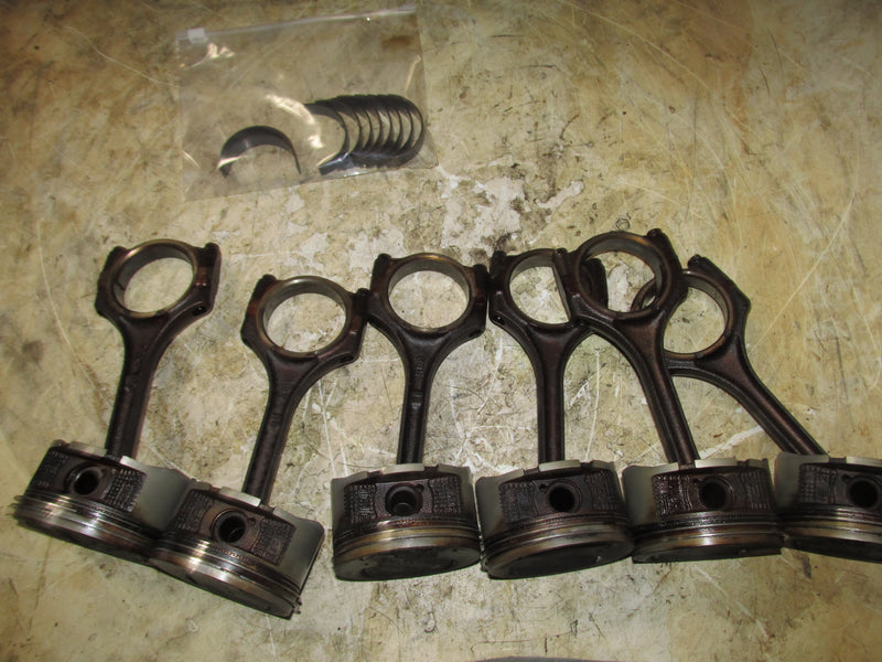 Honda BF225A 225hp 4 Stroke Outboard Piston and rod set of 6 (13101-ZY3-00)