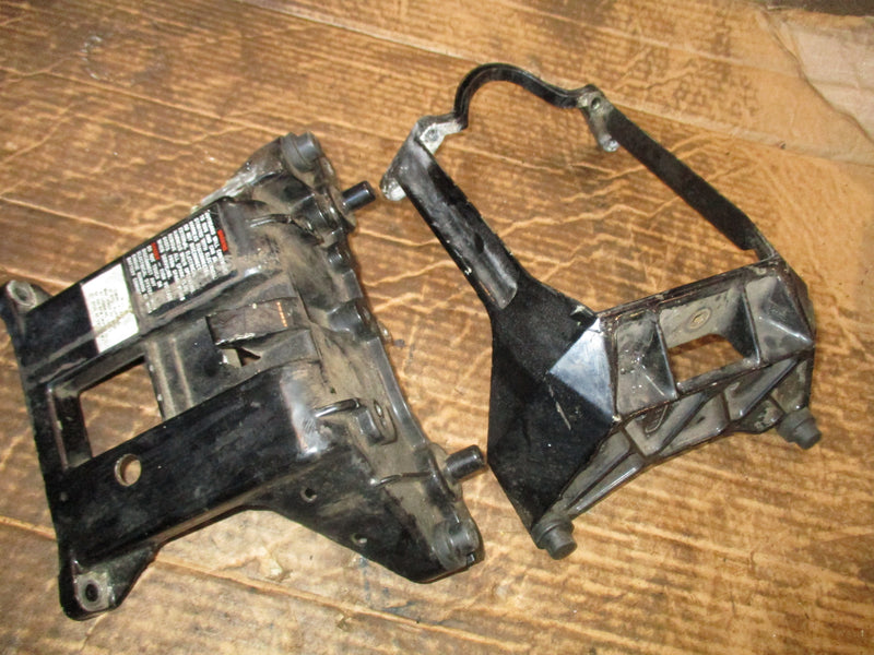 Mercury 35hp outboard bracket set (93493)(76132)