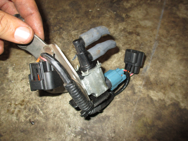 Yamaha 250hp 4 stroke outboard solenoid valve (6C5-86120-00)