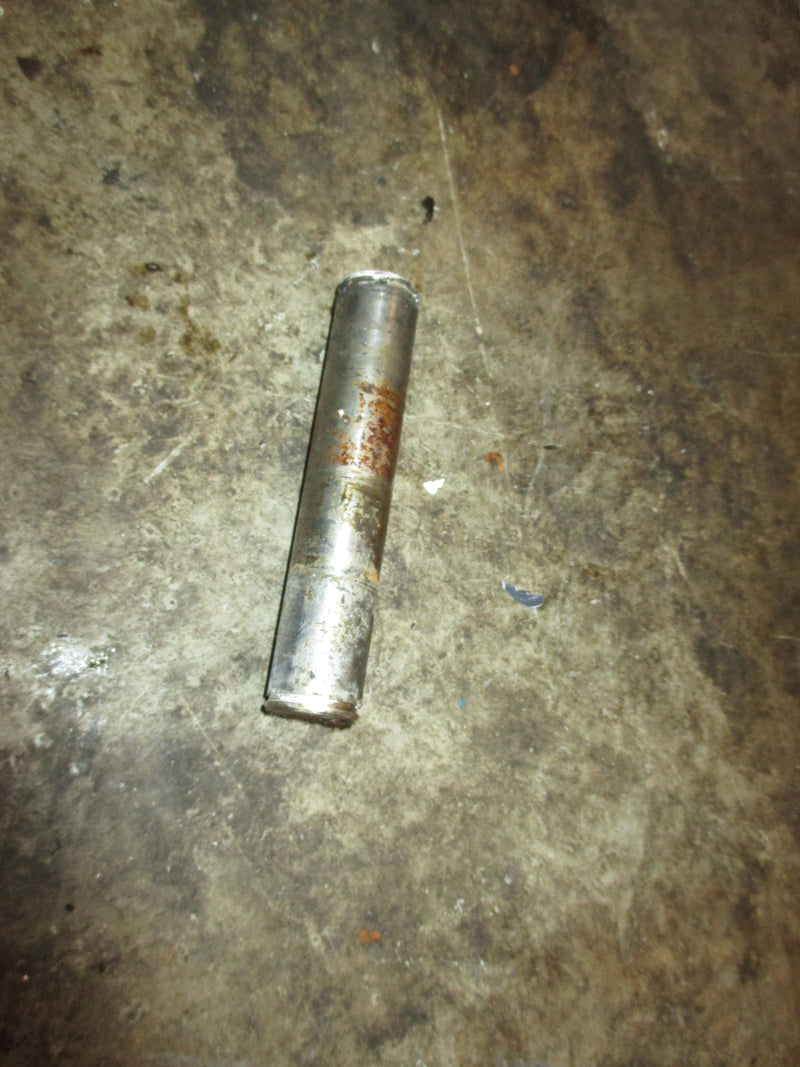 Yamaha 250hp 4 stroke outboard upper trim pin (6E5-43126-10)